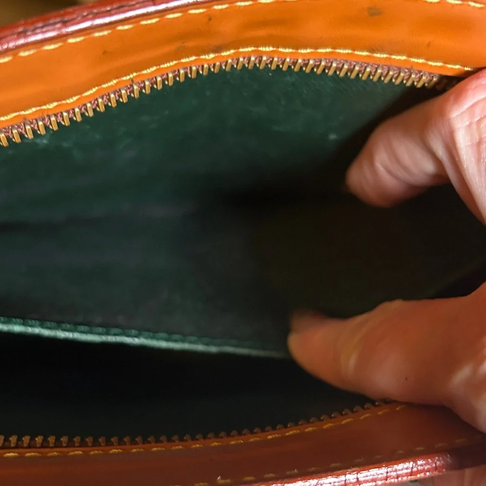 268. Louis Vuitton Epi Brown Pochette Homme